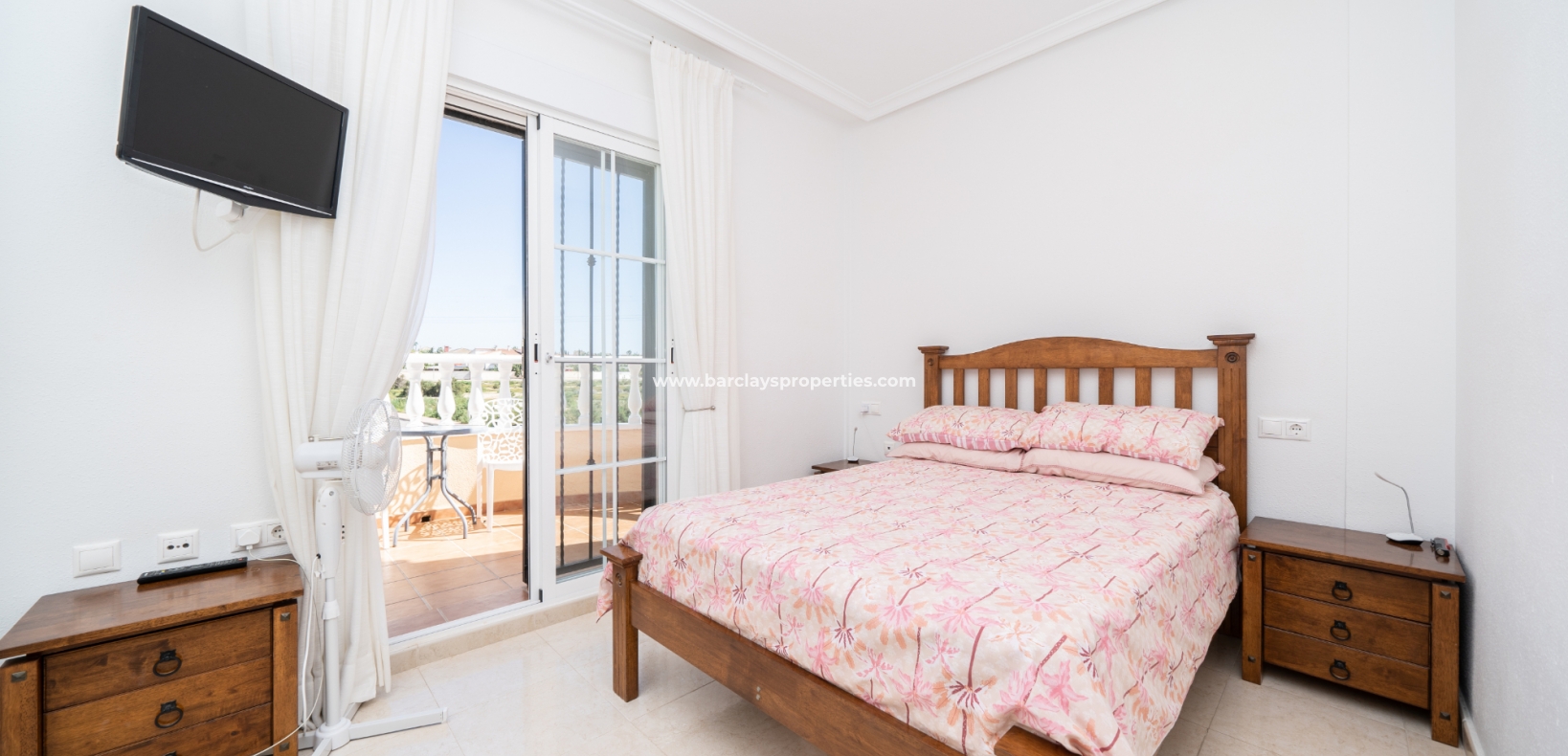 Wederverkoop - Vrijstaande Villa - Urb. El Oasis - La Marina