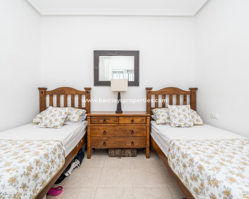 Wederverkoop - Vrijstaande Villa - Urb. El Oasis - La Marina