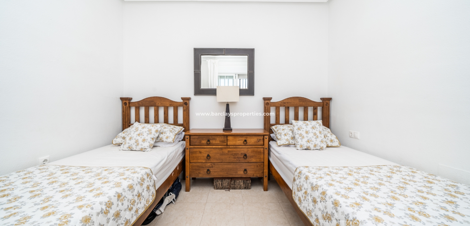 Wederverkoop - Vrijstaande Villa - Urb. El Oasis - La Marina