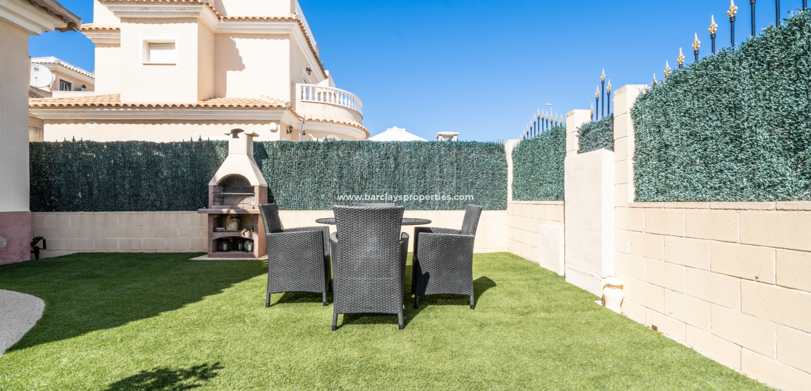 Wederverkoop - Vrijstaande Villa - Urb. El Oasis - La Marina