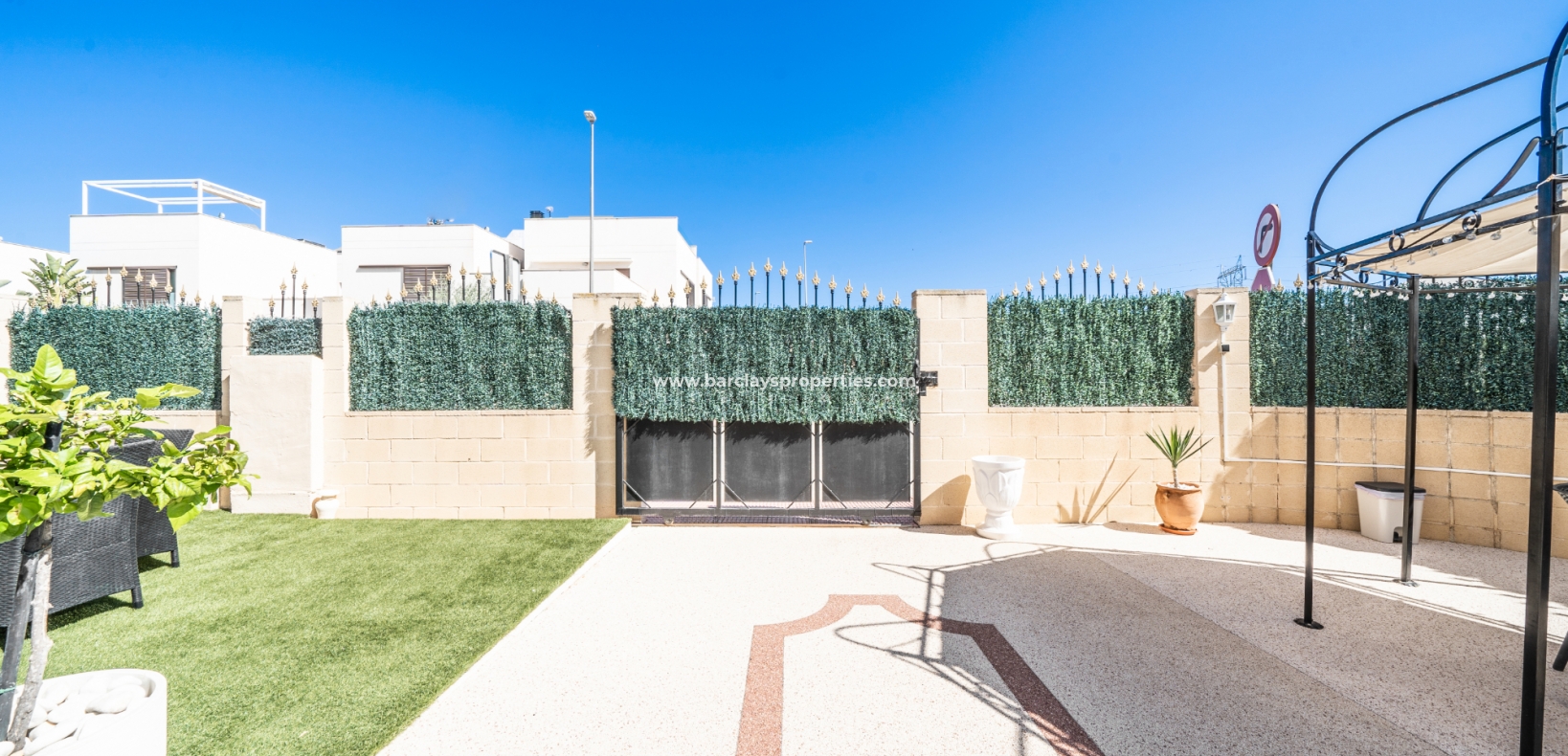 Wederverkoop - Vrijstaande Villa - Urb. El Oasis - La Marina