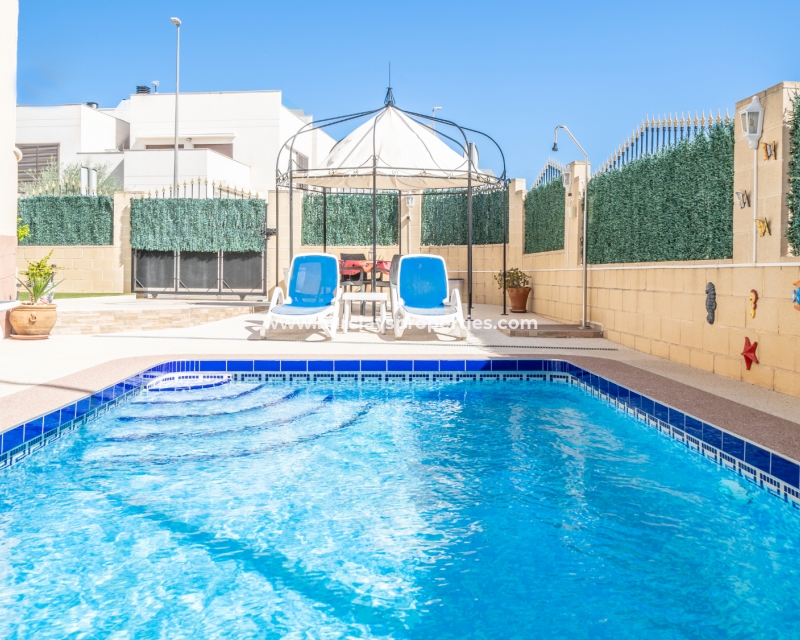 Wederverkoop - Vrijstaande Villa - Urb. El Oasis - La Marina