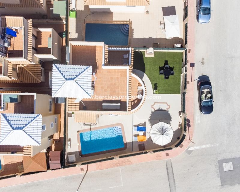 Wederverkoop - Vrijstaande Villa - Urb. El Oasis - La Marina