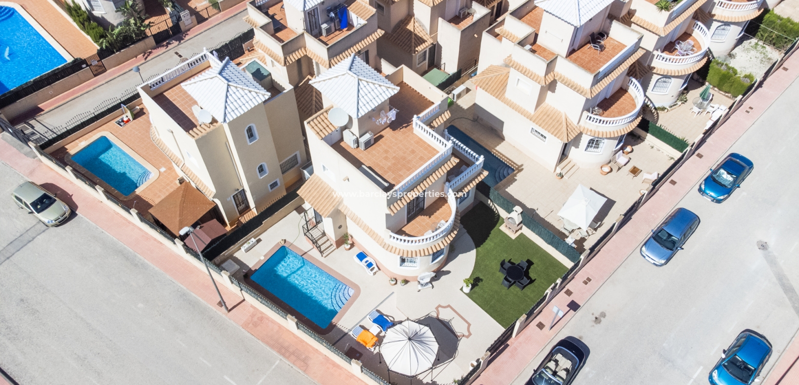 Wederverkoop - Vrijstaande Villa - Urb. El Oasis - La Marina