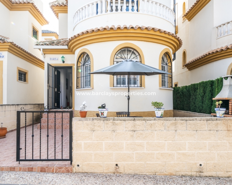 Wederverkoop - Vrijstaande Villa - Urb. El Oasis - La Marina