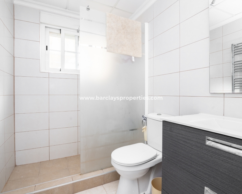 Wederverkoop - Vrijstaande Villa - Urb. El Oasis - La Marina