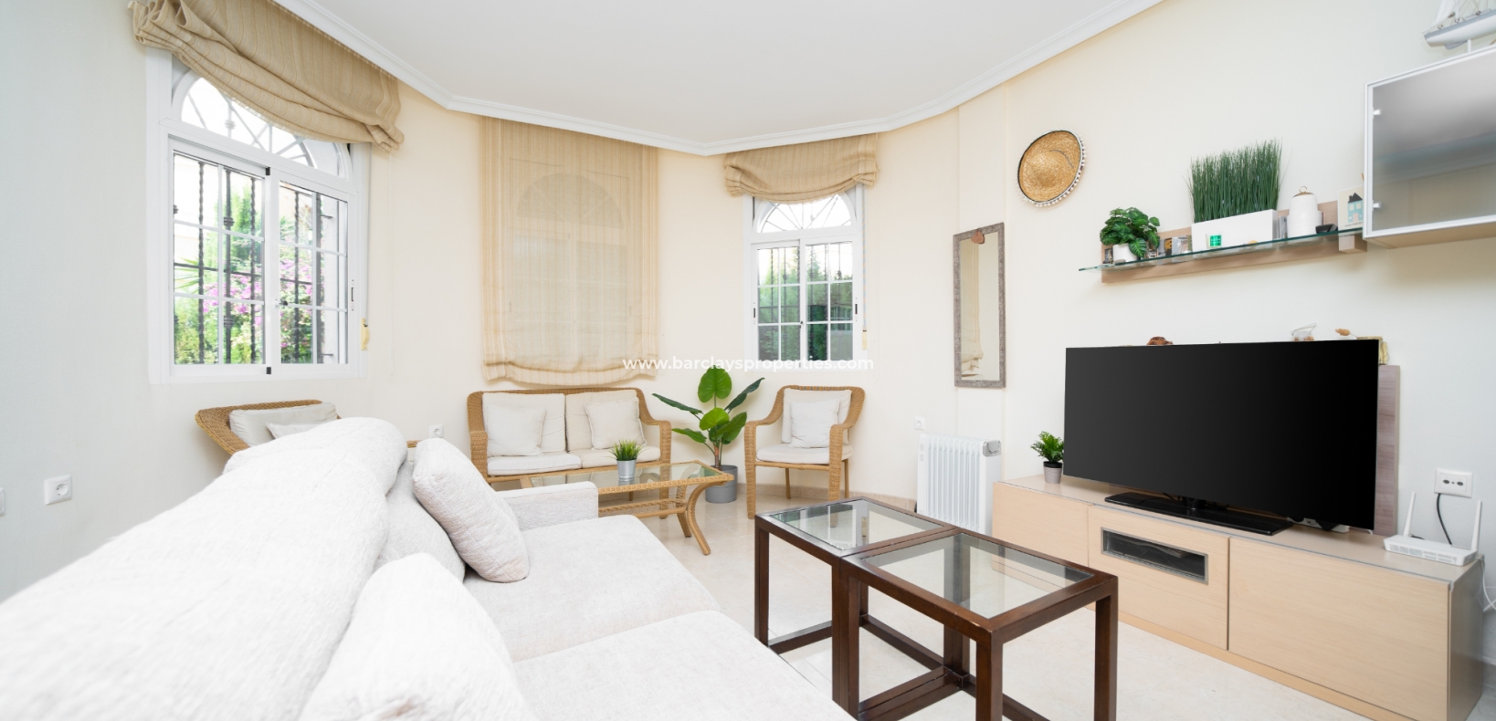 Wederverkoop - Vrijstaande Villa - Urb. El Oasis - La Marina