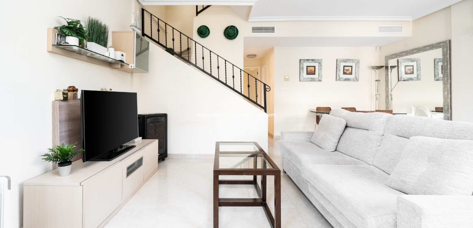 Wederverkoop - Vrijstaande Villa - Urb. El Oasis - La Marina