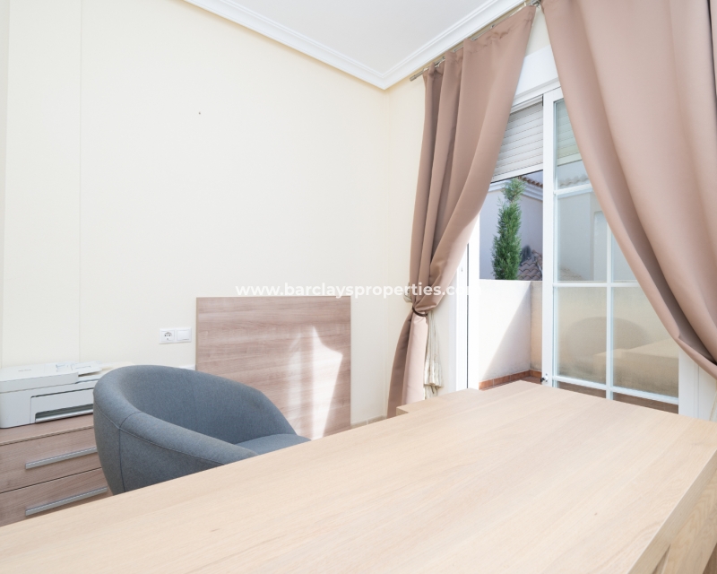 Wederverkoop - Vrijstaande Villa - Urb. El Oasis - La Marina