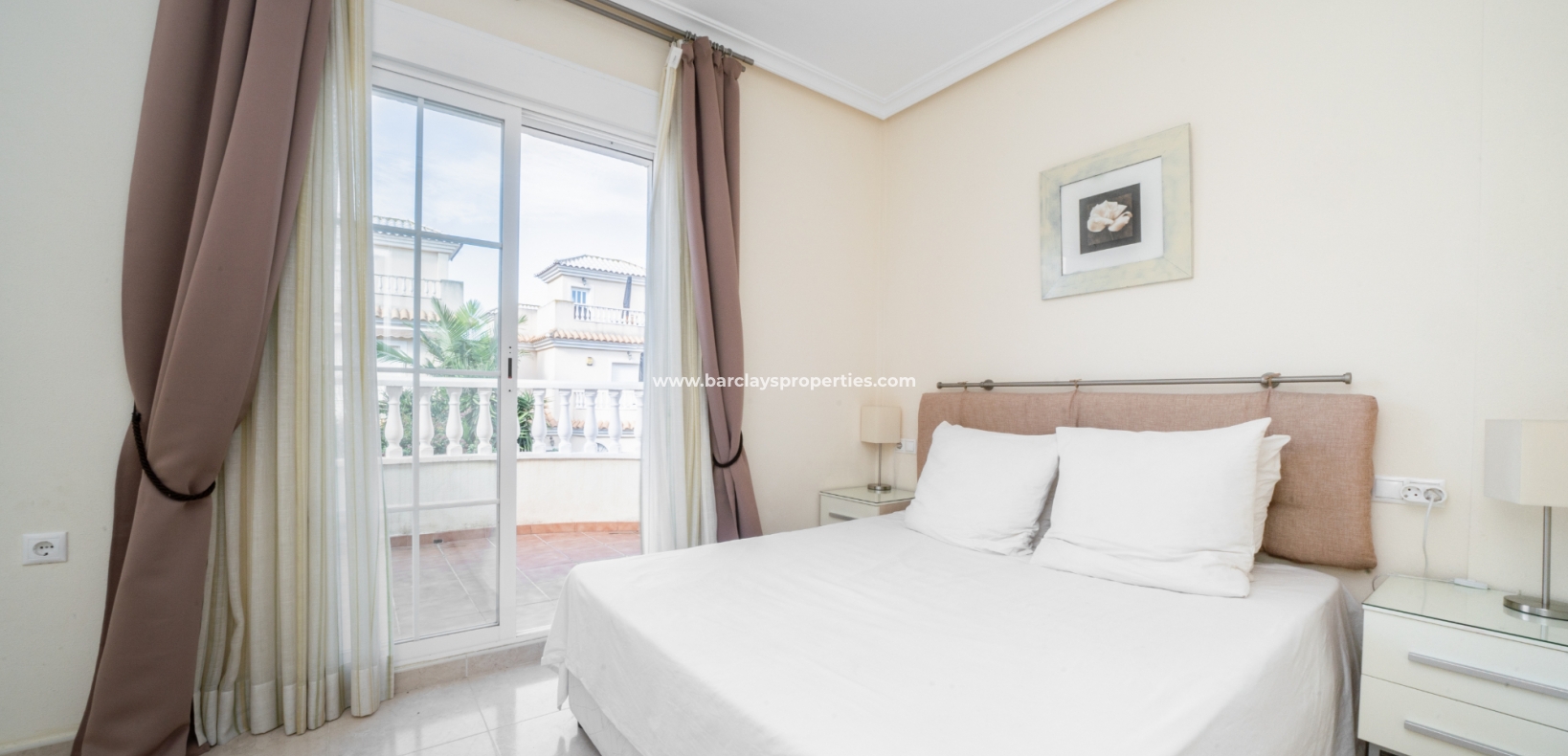 Wederverkoop - Vrijstaande Villa - Urb. El Oasis - La Marina