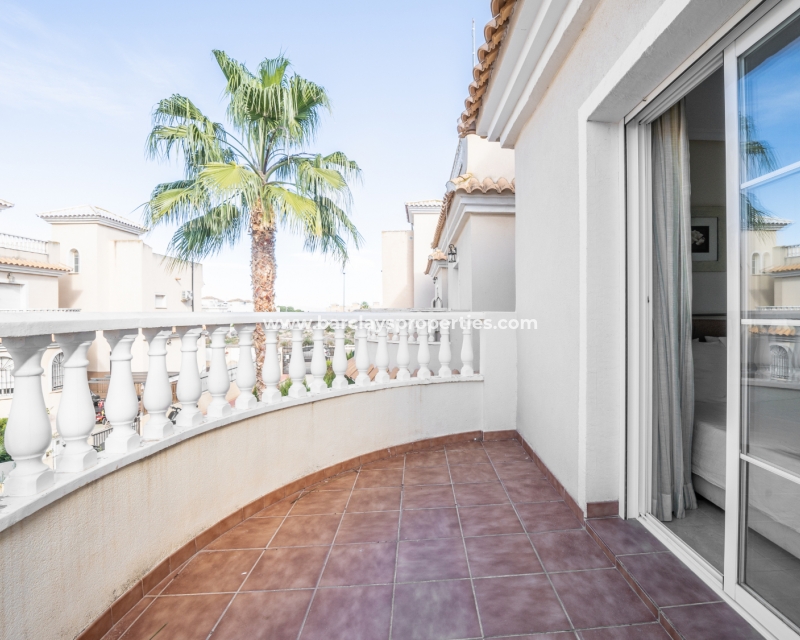 Wederverkoop - Vrijstaande Villa - Urb. El Oasis - La Marina