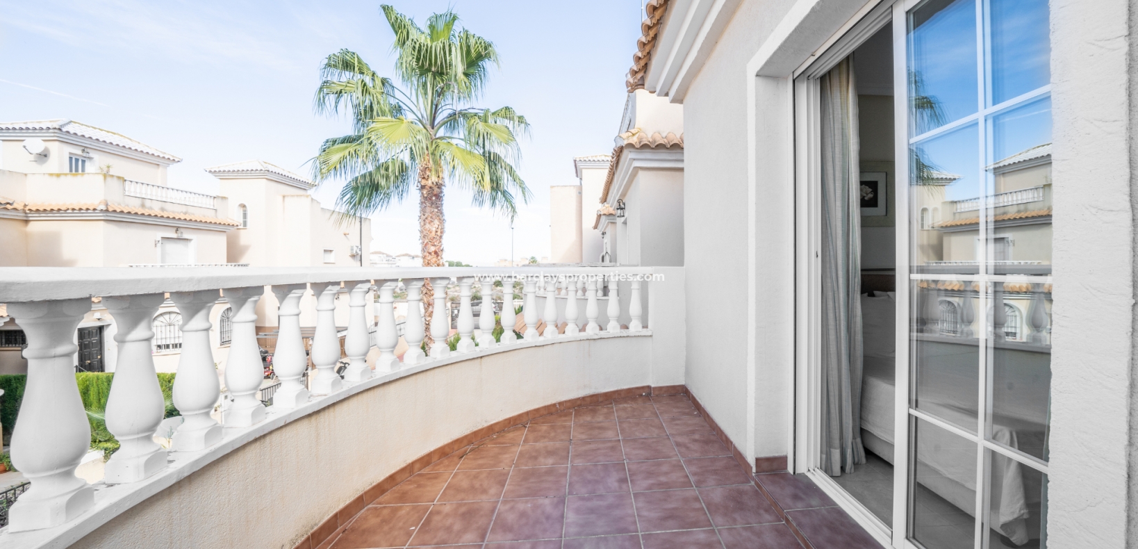 Wederverkoop - Vrijstaande Villa - Urb. El Oasis - La Marina