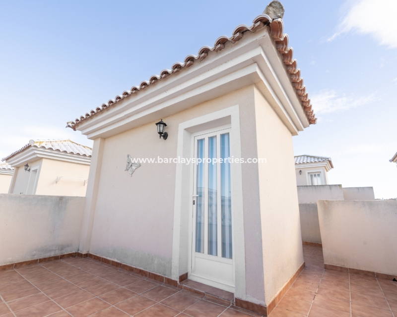 Wederverkoop - Vrijstaande Villa - Urb. El Oasis - La Marina