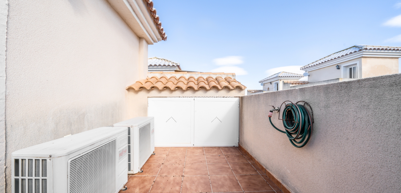 Wederverkoop - Vrijstaande Villa - Urb. El Oasis - La Marina