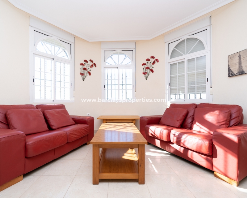 Wederverkoop - Vrijstaande Villa - Urb. El Oasis - La Marina