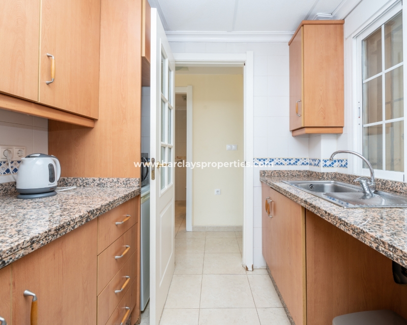 Wederverkoop - Vrijstaande Villa - Urb. El Oasis - La Marina