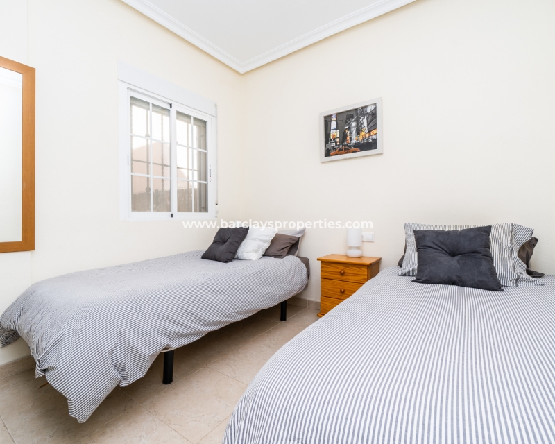 Wederverkoop - Vrijstaande Villa - Urb. El Oasis - La Marina