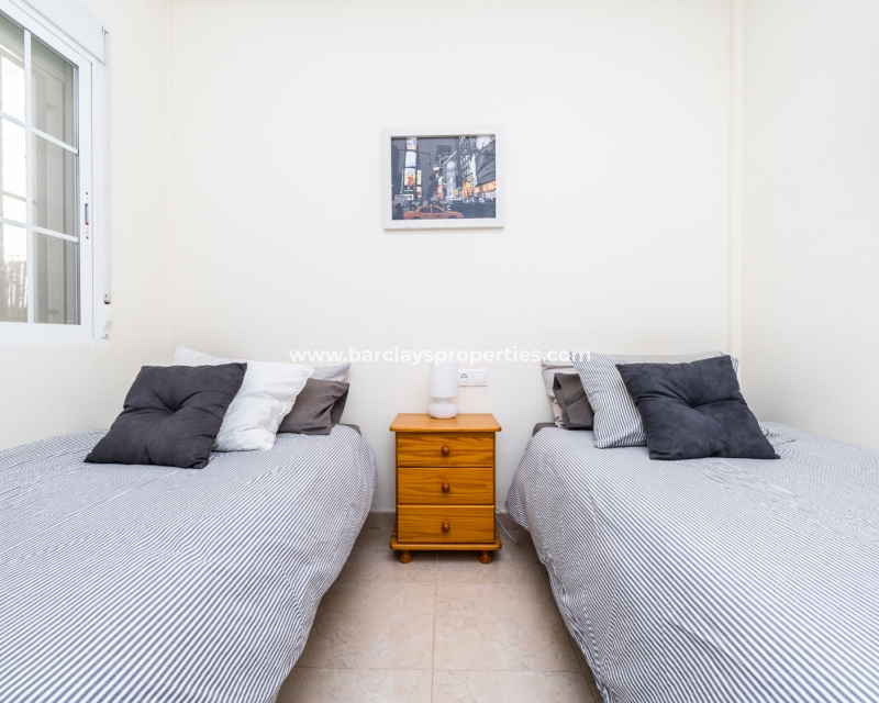 Wederverkoop - Vrijstaande Villa - Urb. El Oasis - La Marina