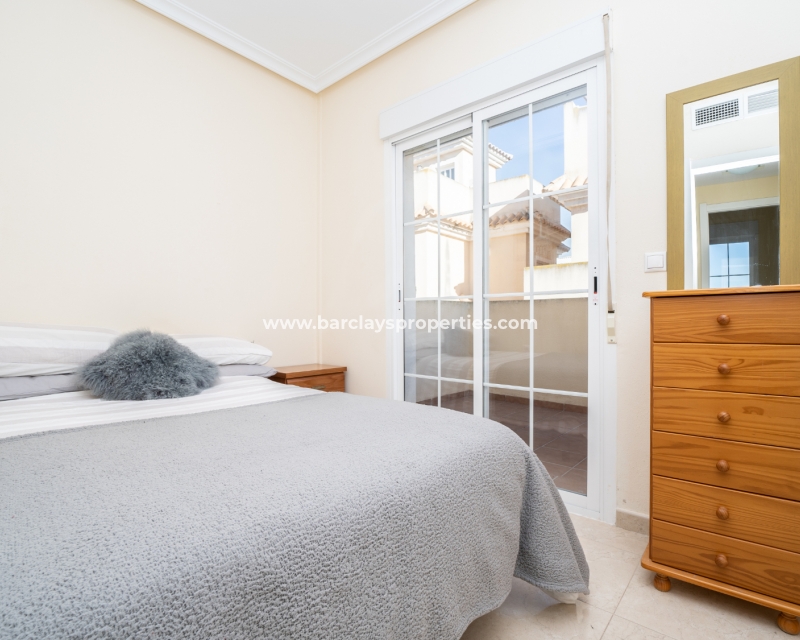 Wederverkoop - Vrijstaande Villa - Urb. El Oasis - La Marina