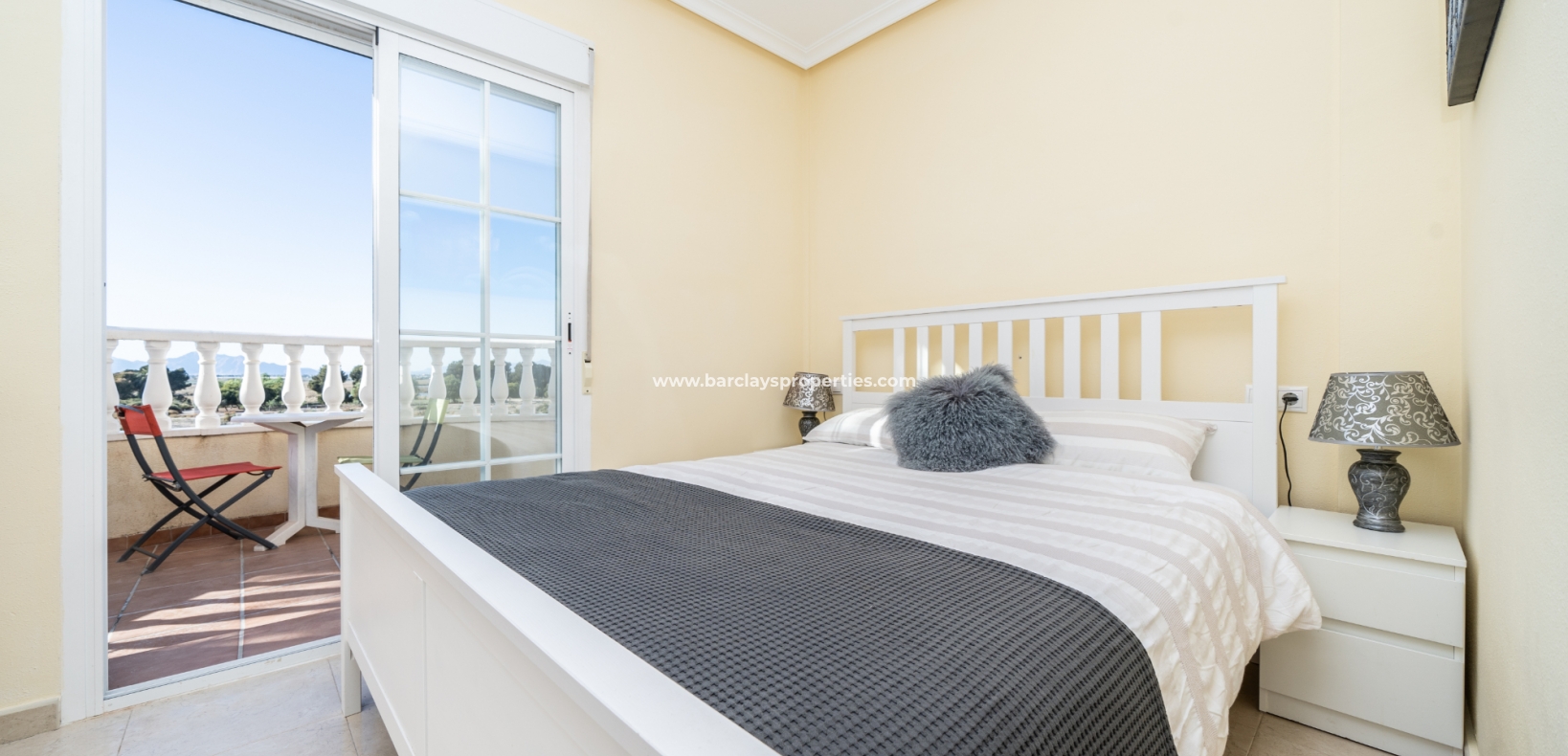 Wederverkoop - Vrijstaande Villa - Urb. El Oasis - La Marina