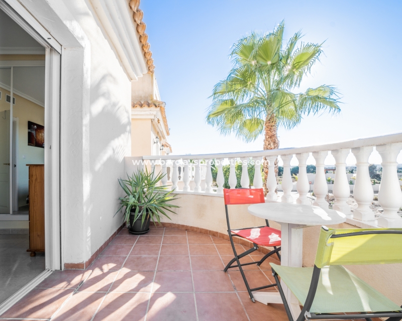 Wederverkoop - Vrijstaande Villa - Urb. El Oasis - La Marina