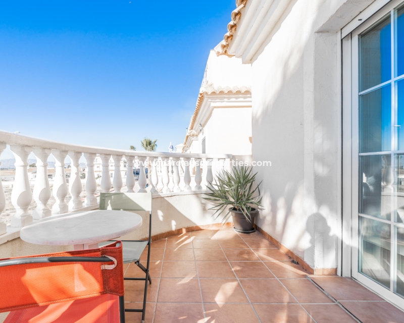 Wederverkoop - Vrijstaande Villa - Urb. El Oasis - La Marina