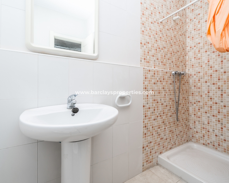 Wederverkoop - Vrijstaande Villa - Urb. El Oasis - La Marina