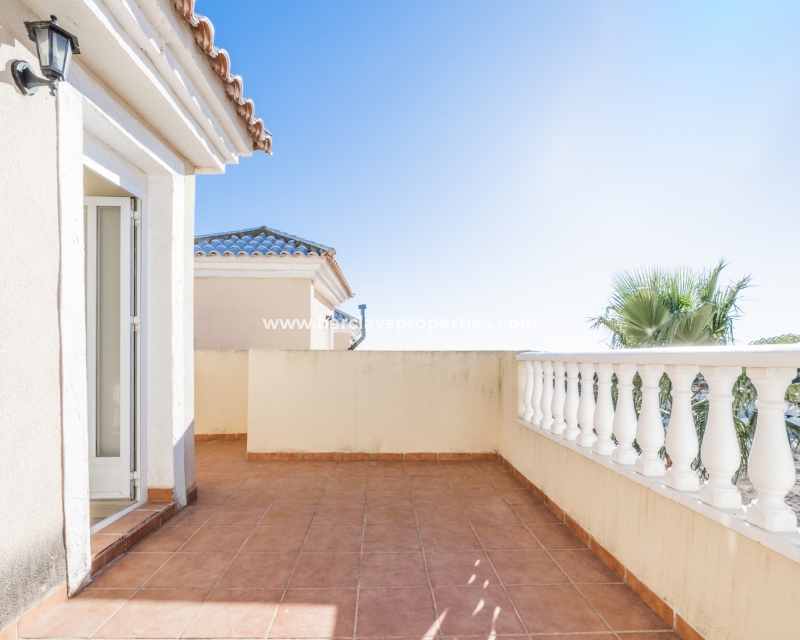 Wederverkoop - Vrijstaande Villa - Urb. El Oasis - La Marina