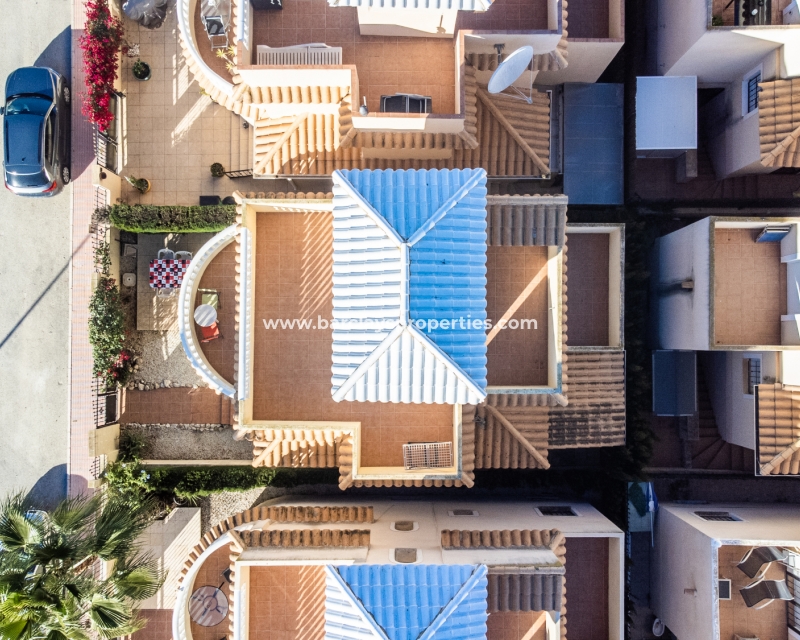 Wederverkoop - Vrijstaande Villa - Urb. El Oasis - La Marina