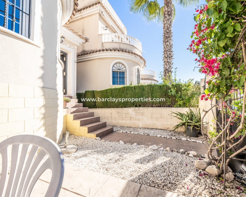 Wederverkoop - Vrijstaande Villa - Urb. El Oasis - La Marina