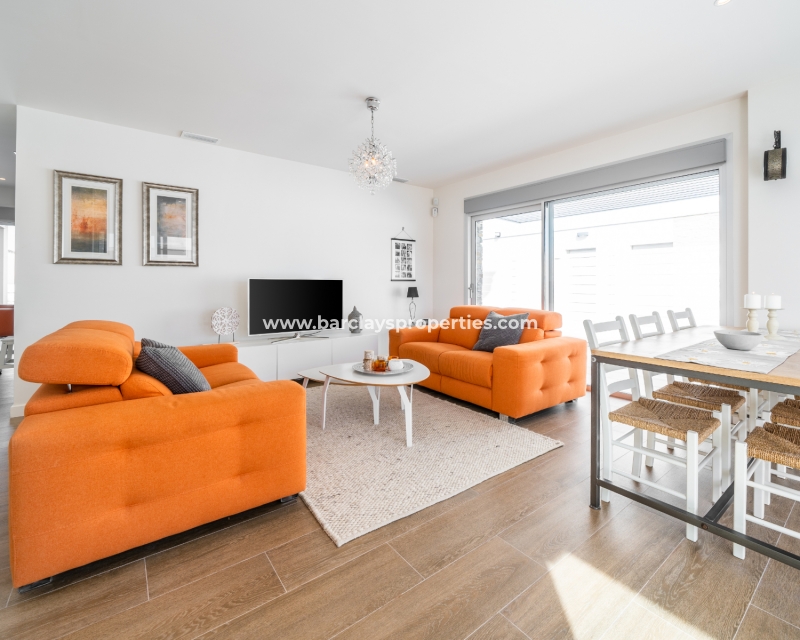 Wederverkoop - Vrijstaande Villa - Urb. El Oasis - La Marina