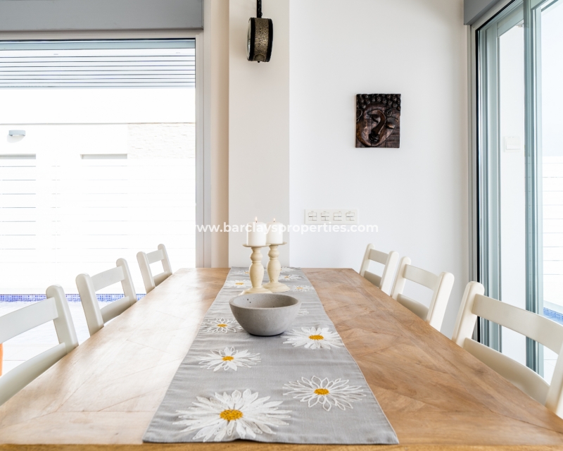 Wederverkoop - Vrijstaande Villa - Urb. El Oasis - La Marina