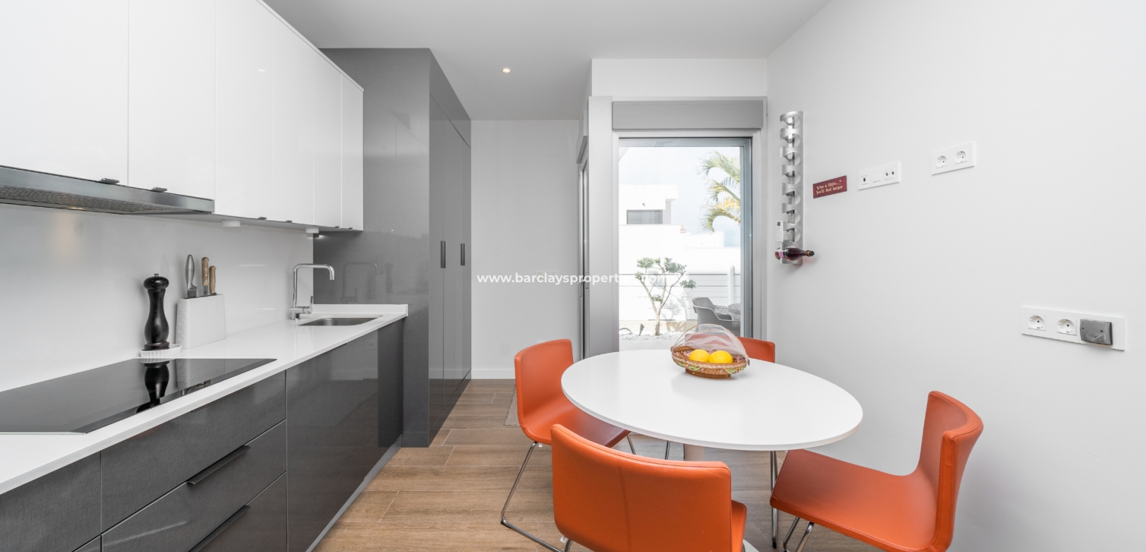 Wederverkoop - Vrijstaande Villa - Urb. El Oasis - La Marina