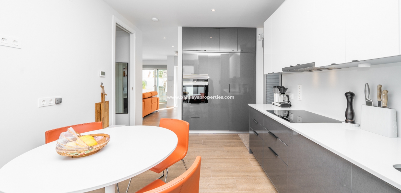 Wederverkoop - Vrijstaande Villa - Urb. El Oasis - La Marina