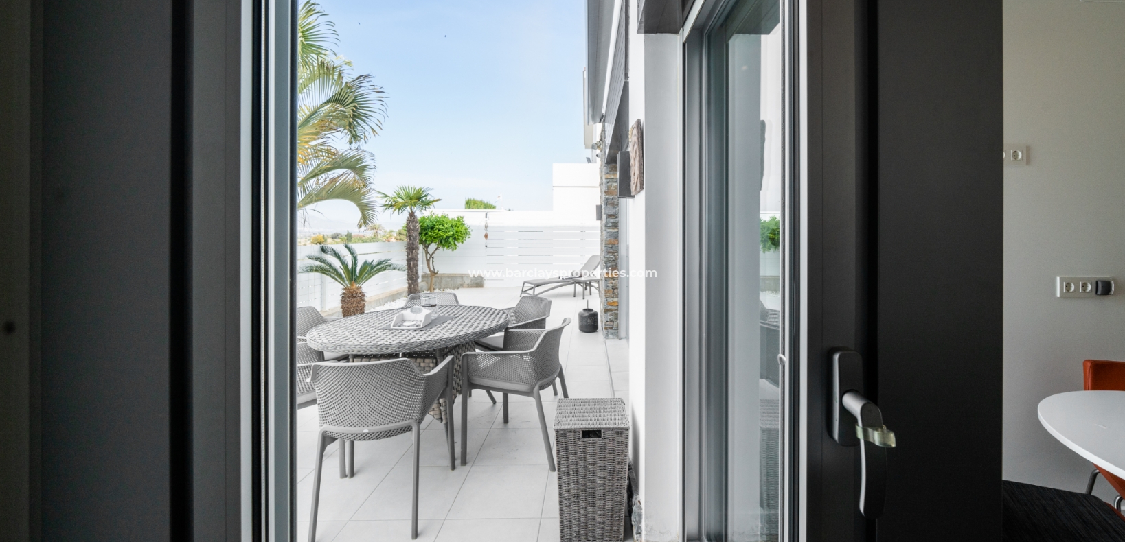 Wederverkoop - Vrijstaande Villa - Urb. El Oasis - La Marina