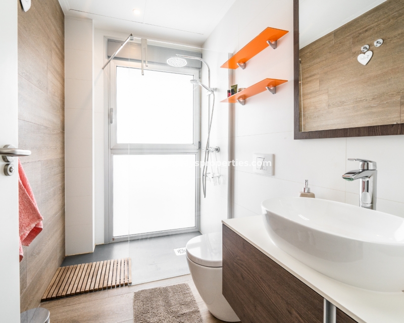 Wederverkoop - Vrijstaande Villa - Urb. El Oasis - La Marina