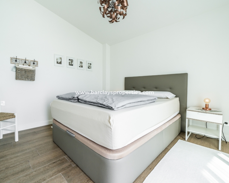 Wederverkoop - Vrijstaande Villa - Urb. El Oasis - La Marina