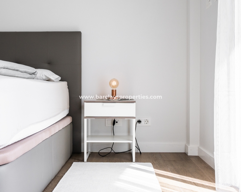 Wederverkoop - Vrijstaande Villa - Urb. El Oasis - La Marina