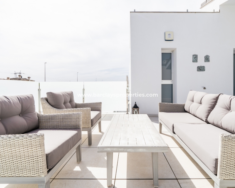 Wederverkoop - Vrijstaande Villa - Urb. El Oasis - La Marina