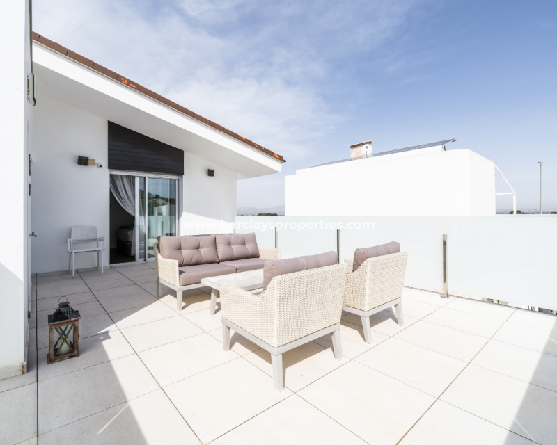 Wederverkoop - Vrijstaande Villa - Urb. El Oasis - La Marina