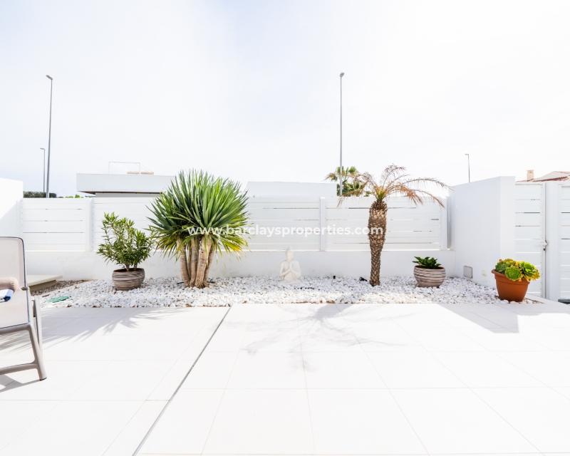 Wederverkoop - Vrijstaande Villa - Urb. El Oasis - La Marina