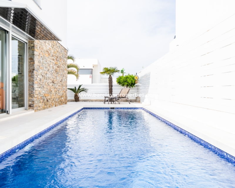 Wederverkoop - Vrijstaande Villa - Urb. El Oasis - La Marina