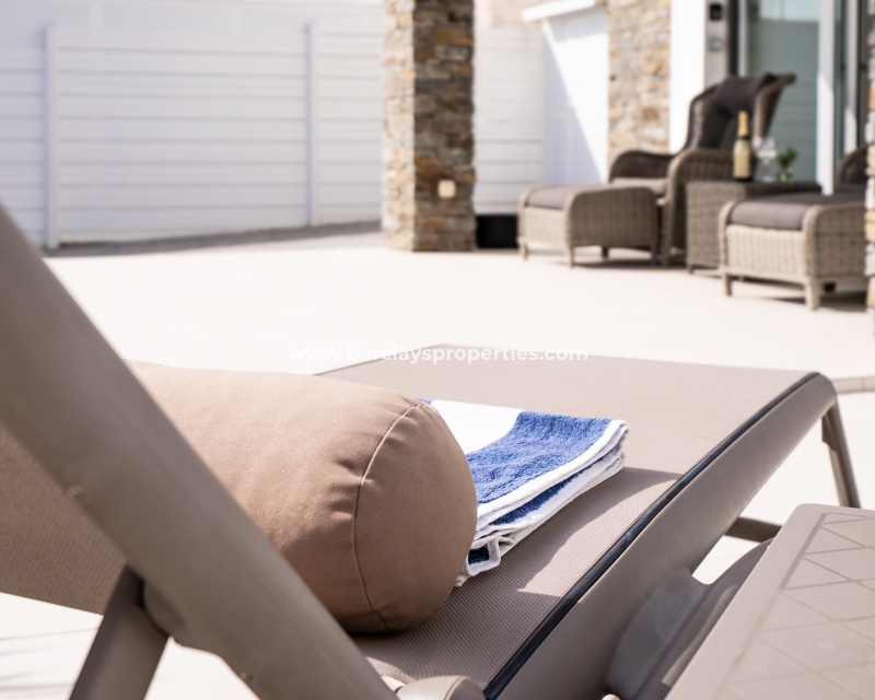 Wederverkoop - Vrijstaande Villa - Urb. El Oasis - La Marina