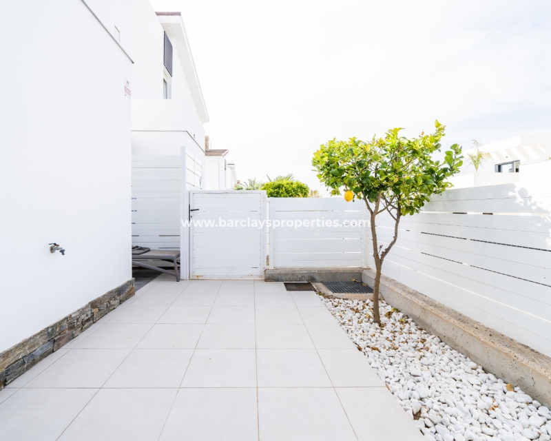 Wederverkoop - Vrijstaande Villa - Urb. El Oasis - La Marina