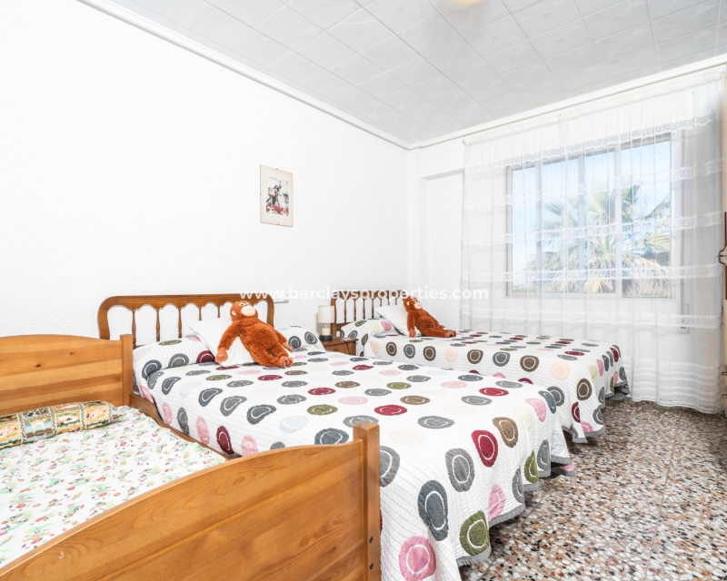 Wederverkoop - Vrijstaande Villa - Urb. El Oasis - La Marina