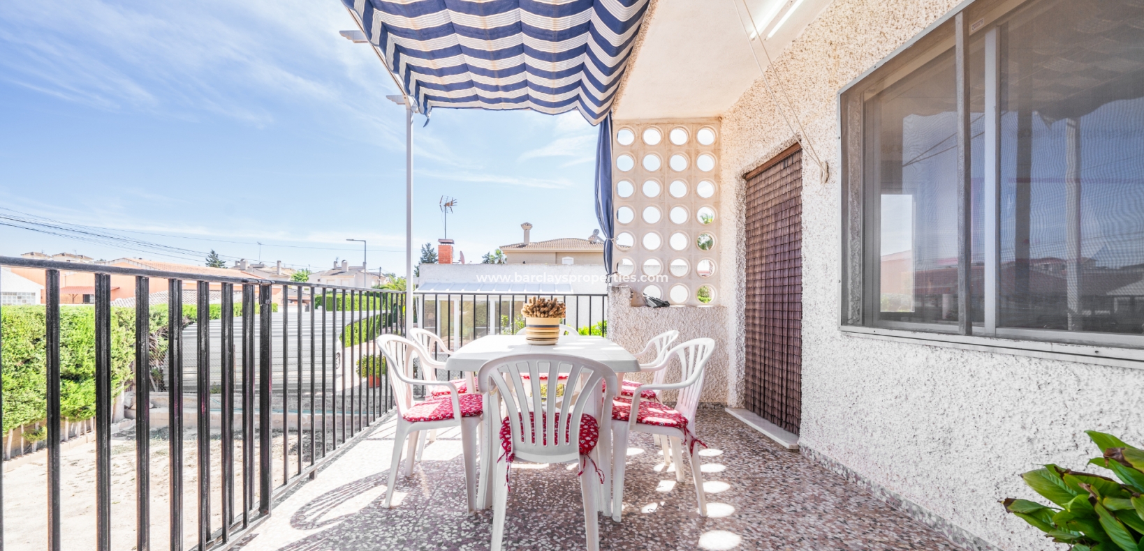 Wederverkoop - Vrijstaande Villa - Urb. El Oasis - La Marina