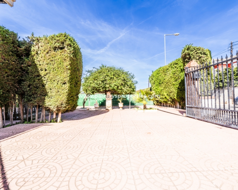 Wederverkoop - Vrijstaande Villa - Urb. El Oasis - La Marina