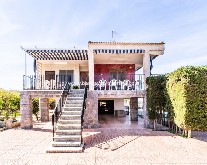 Wederverkoop - Vrijstaande Villa - Urb. El Oasis - La Marina