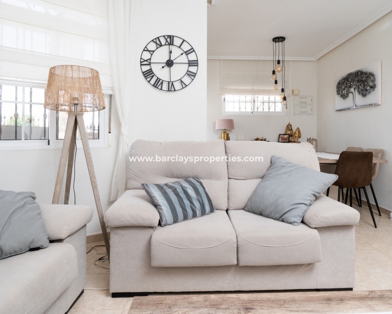 Wederverkoop - Vrijstaande Villa - Urb. El Oasis - La Marina