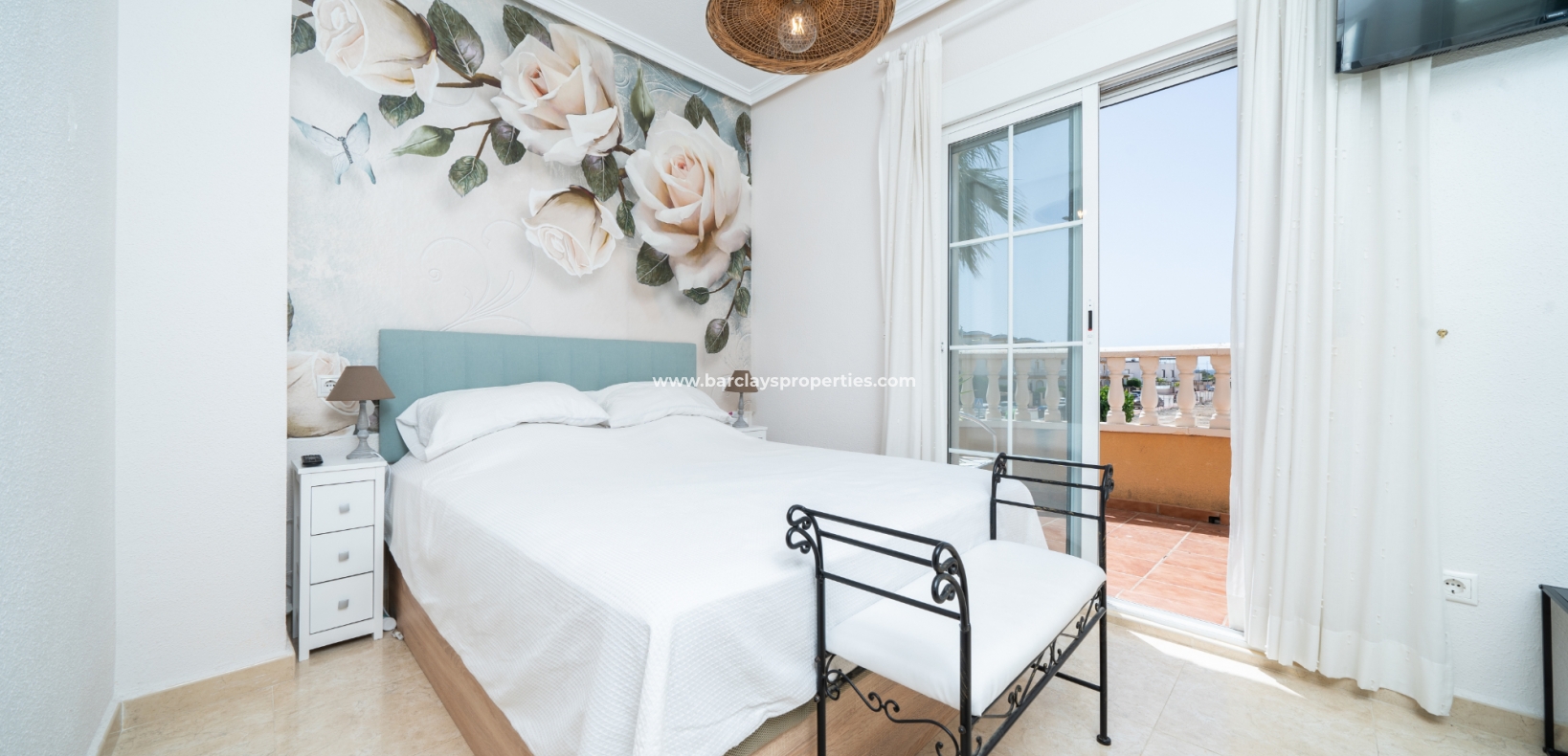 Wederverkoop - Vrijstaande Villa - Urb. El Oasis - La Marina